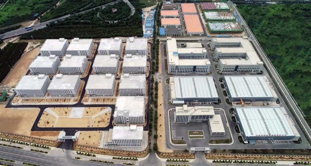 重整行裝再出發(fā)——市產(chǎn)投集團(tuán)召開改革重組動(dòng)員會(huì)議(圖8) 重整行裝再出發(fā)——市產(chǎn)投集團(tuán)召開改革重組動(dòng)員會(huì)議(圖8)