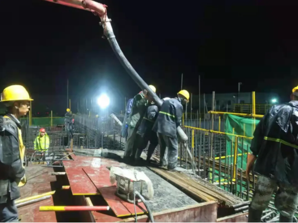 腳踏實(shí)地抓項(xiàng)目 擔(dān)當(dāng)奉獻(xiàn)保民生 ——市產(chǎn)投集團(tuán)“學(xué)黨史、辦實(shí)事、保民生” 穩(wěn)步推進(jìn)重大項(xiàng)目建設(shè)(圖2)