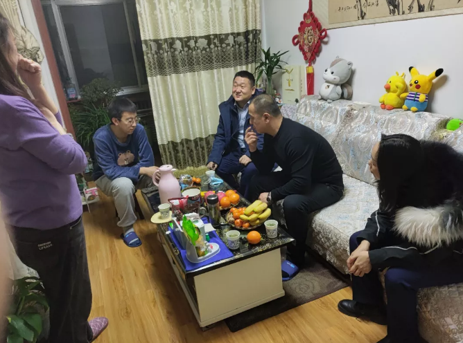 市產投集團產業(yè)開發(fā)板塊深入開展員工家訪活動(圖2)